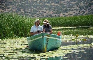 Güzelliğiyle kendine hayran bırakan Işıklı Gölü...