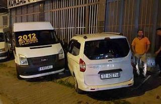 Hafif ticari araç otomobile çarptı: 1 yaralı