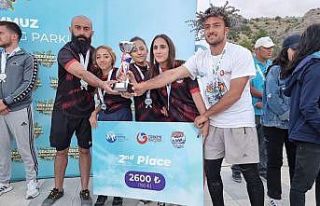 Hakkarili sporculardan tarihi başarı