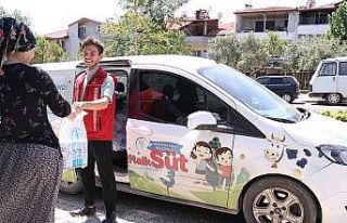 Halk süt hem aileleri hem de üreticiyi sevindiriyor