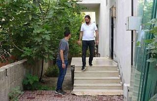 Hırsızlık şüphelisi 5 kadın gözaltına alındı