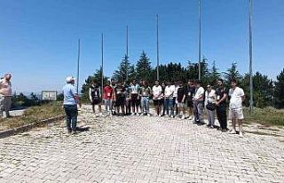 İlçenin tarihi yerlerini gezdiler