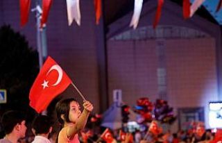 İnegöl 6. kez demokrasi nöbetinde