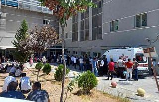 İnşaatta üzerine demir düşen işçi hayatını...