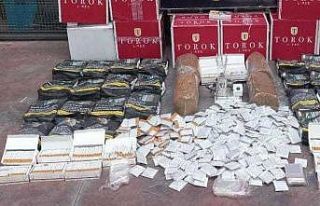 İş yerlerinde kaçak tütün satan 3 kişi yakalandı