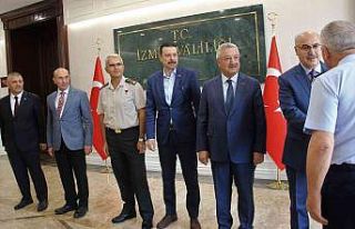 İzmir Valiliği’nde bayramlaşma merasimi