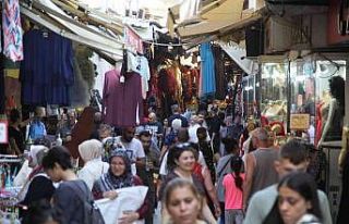 İzmir’deki Tarihi Kemeraltı Çarşısı’nda...
