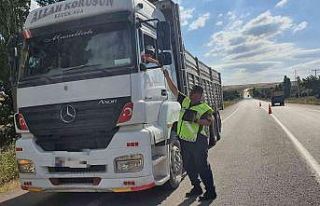 Jandarmadan yük araçlarına yönelik denetim