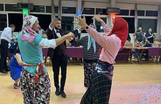 Kadın kılığına girip düğünü bastılar