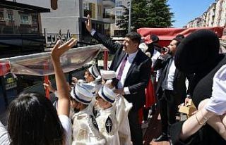 Kahramankazan’da sünnet olan 300 çocuk doyasıya...