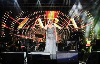 Karacakılavuz Keşkek Şenliği Zara konseri ile...