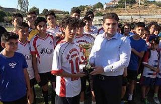 Karakeçili Futbol Şenliği sona erdi