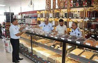 Karaköprü zabıtadan bayram öncesi denetim