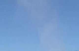 Karayolunda çıkan hortum kameraya böyle yansıdı