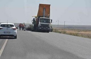 Kars-Arpaçay arasından yol çalışmaları sürüyor