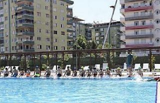 Kayapınar Belediyesi’nin yüzme kursları başladı