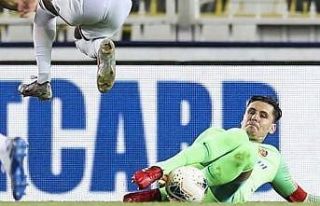 Kayserispor kalecisi Lung, 5 sezonda 131 maça çıktı