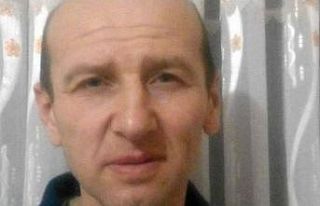 Kestikleri ağacın altında kalan baba ve oğlu hayatını...