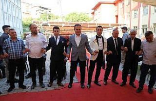 Kilolarca altın takılan Hakkari’de hediyesiz düğün