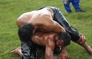 Kırkpınar Başpehlivanı Cengiz Şimşek, Yapraklı...