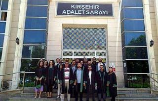 Kırşehir Barosu avukatları ölen meslektaşları...