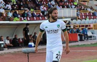 Kocaelispor, 2 ay önce sözleşme yenilediği Semih...