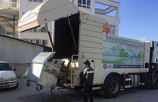 Konteynerler anında yıkanıyor