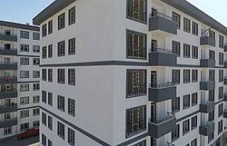 Konutlarda yarım bırakılan işler vatandaşı zor...