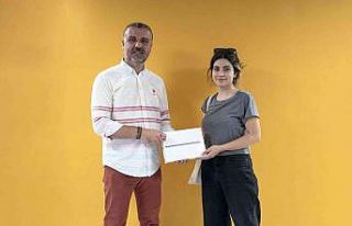 KÜN Tercih Robotuna kaydolan öğrenci iPad kazandı