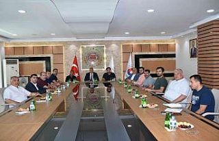 Kuruyemiş sanayicilerinden Malatya Ticaret Borsası’na...