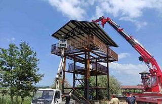 Kuş gözlem kulesi yükseliyor