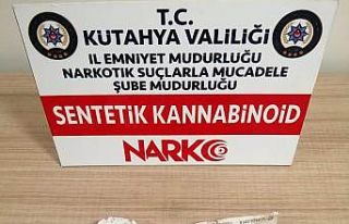 Kütahya’da bekçiler bir kişinin üzerinde uyuşturucu...