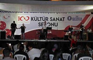 Kütahya’da Berkay ve Dedeler konseri