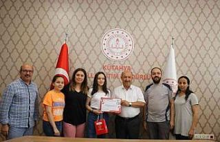 Kütahya’da hikaye yazma yarışmasında dereceye...