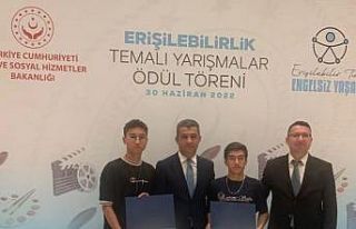 Lise öğrencilerin duyarlı ve anlamlı kısa filmi...