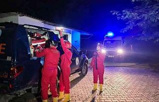 Mağara içinde kanyona düşerek yaralanan rehber...