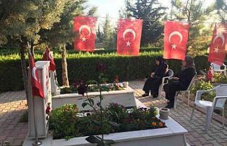 Malatya şehitliğinde hüzünlü bayramlaşma