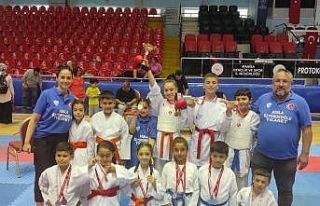 Manisa’da Adala Mahallesi fırtınası esti