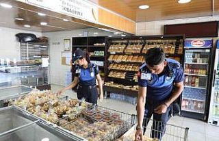 Marmaris zabıtası denetimde