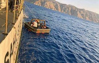 Marmaris’te 49 düzensiz göçmen kurtarıldı