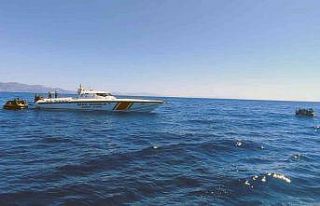 Marmaris’te 54 düzensiz göçmen kurtarıldı