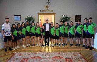 Masa Tenisi sporcularından Başkan Gürün’e ziyaret