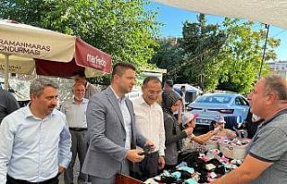 Meclis tatile girdi, Vekil Toprak sahaya indi