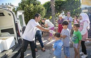 Mersin’de çocukların dondurması belediyeden
