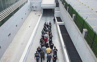 Mersin’de DEAŞ şüphelisi 14 kişi adliyeye sevk...