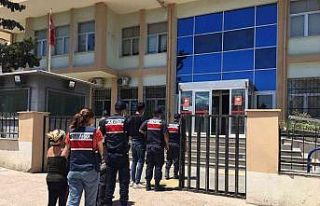 Mersin’de fuhuş operasyonu: 4 gözaltı