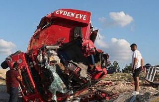 Mersin’deki kazada ölen 4 kişinin kimliği belli...