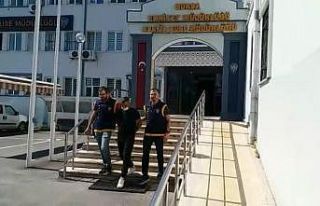 Oto hırsızı çalıntı araçla yakalandı