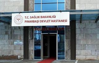 Otomobil ağaca çarptı: 1 ölü