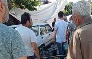Otomobil pazara daldı, faciadan dönüldü